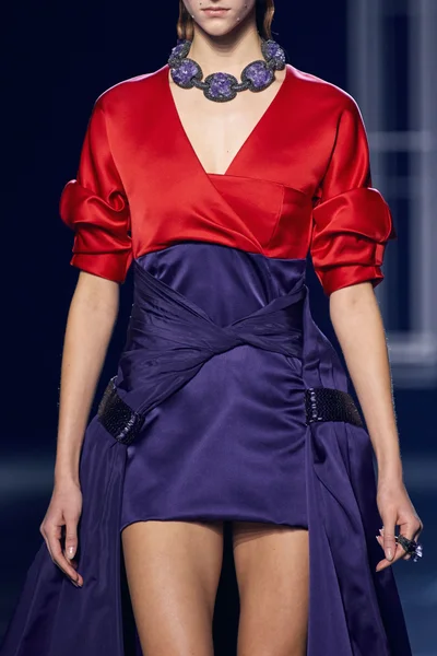 Look 57